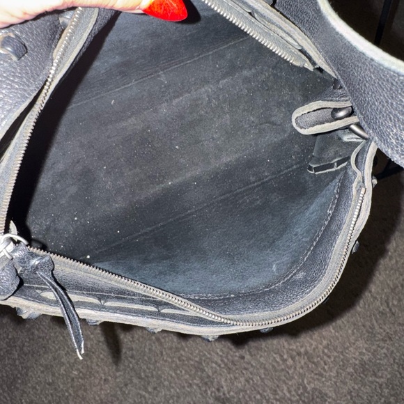 Bottega veneta Studded Black Leather Shoulder Bag - Picture 11 of 16